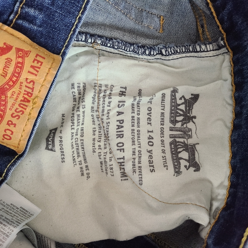 Levi's 505 Jeans Straight Leg Dark Blue Denim Wash Size 36 x 30 - Picture 9 of 11